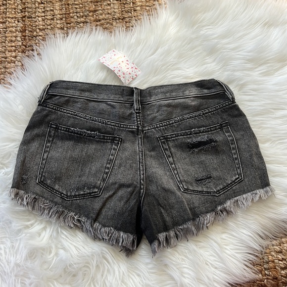 FREE PEOPLE LOVING GOOD VIBRATIONS SHORTS - Picture 2 of 2
